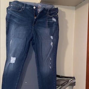 TORRID NWT JEANS
